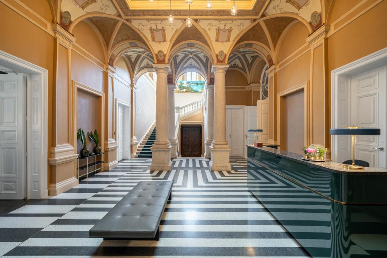 Hotel Botaniq Castle Of - Small Luxury Of The World