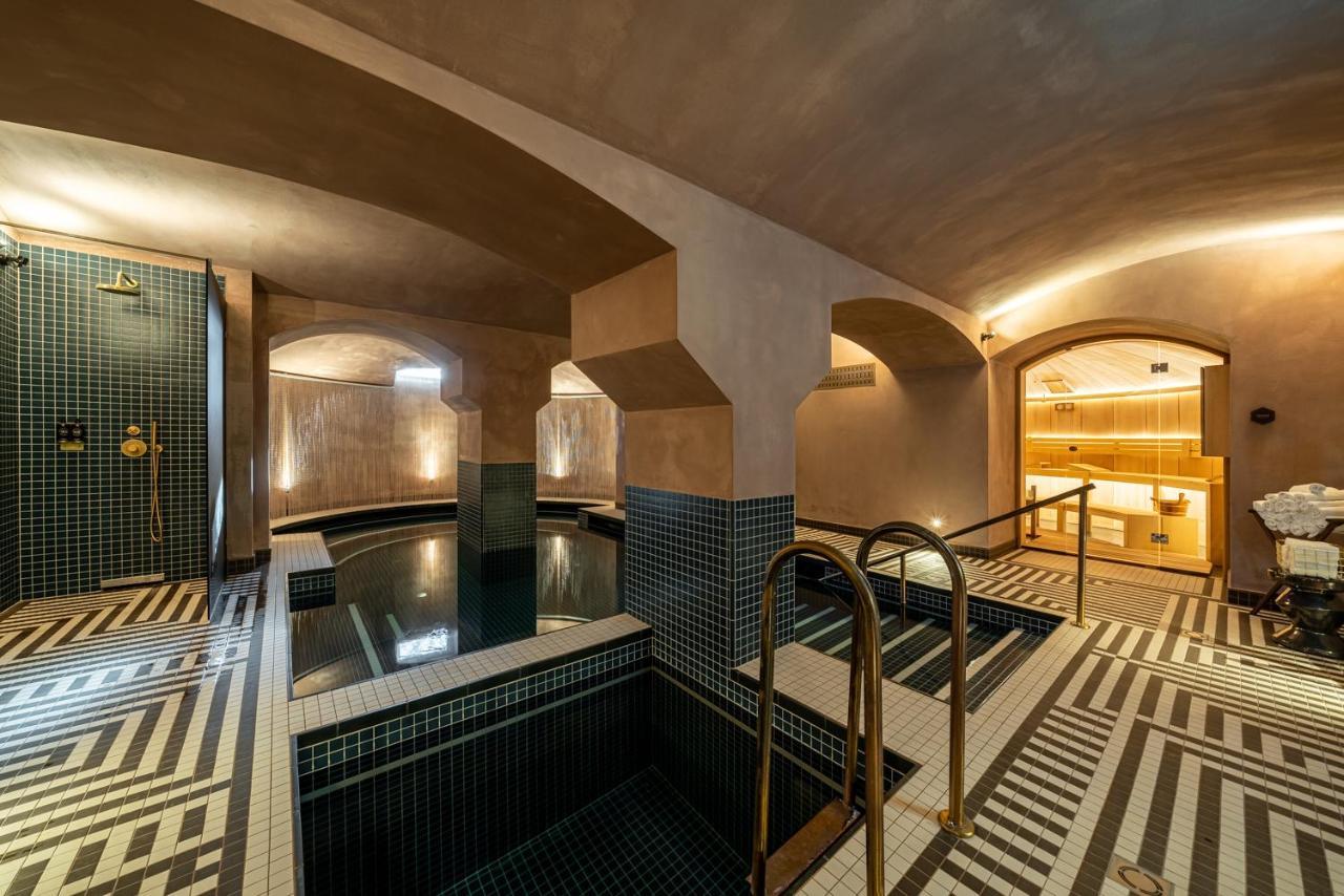 Botaniq Castle Of - Small Luxury Of The World